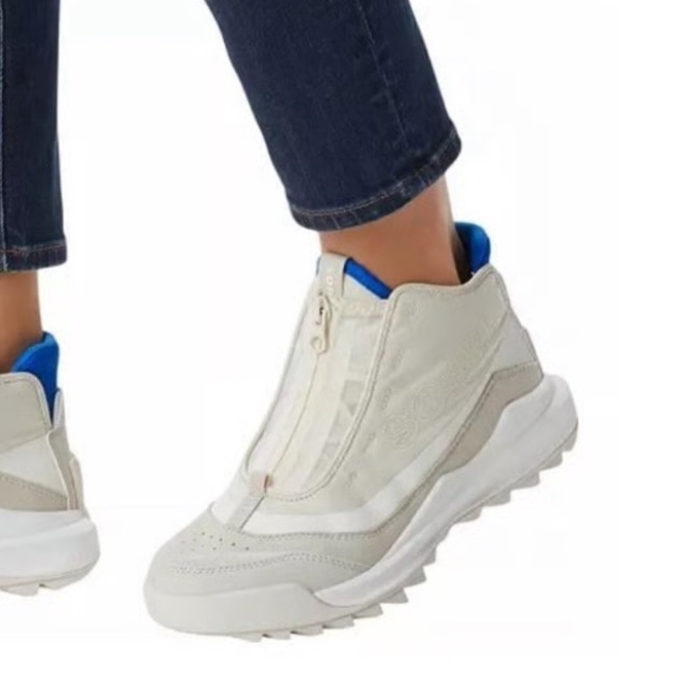 Sorel Women's Cream and Blue Ankle Booties